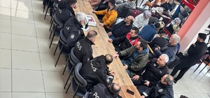 ETÜ'lü gençlerden polislere anlamlı sürpriz