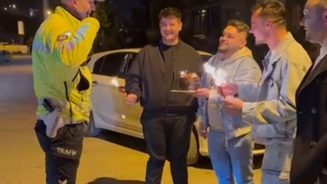 Sahte ihbarla polis haftasını kutladılar