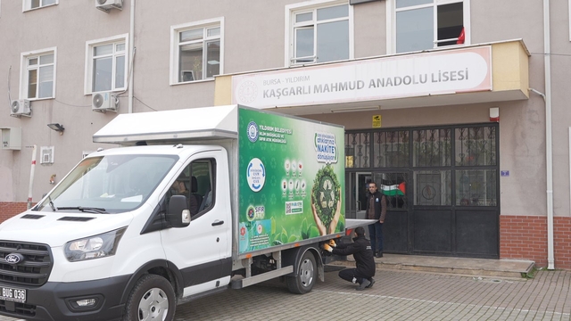 Yıldırım'da plastiğe fren: 31 okula arıtma, 32 bin öğrenciye matara