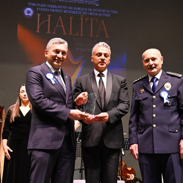 Antalya Valisi Hulusi Şahin: "Polis teşkilatımız istikbale olan güvenimizdi...