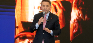 Bakan Bayraktar: 16-17 milyon hanenin doğal gazını, Karadeniz'den karşılar hale geleceğiz