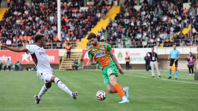 Trendyol Süper Lig: Corendon Alanyaspor: 1 - Trabzonspor: 1 (Maç sonucu)