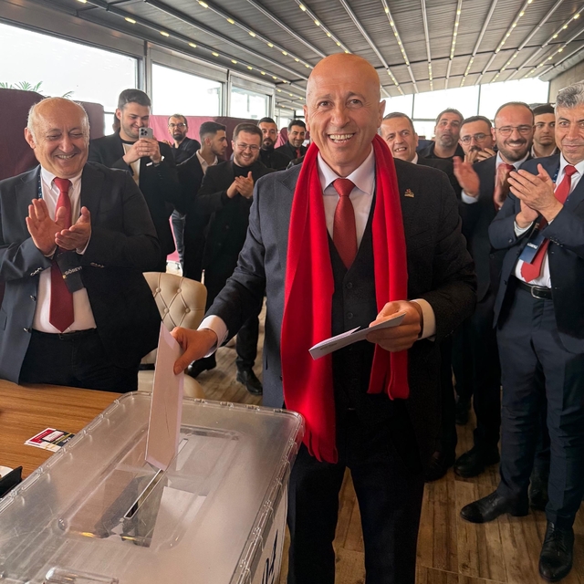 Doğu Anadolu İhracatçı Birliği'nde başkanlığa Ömer Madırlı seçildi