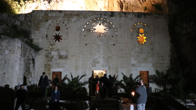 Hatay'da St. Pierre Kilisesi'nde Paskalya ayini düzenlendi