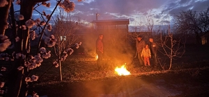 Erzincan’da çiftçiler don nöbetinde