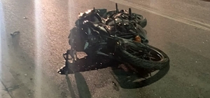 Hafif ticari araçla çarpışan motosiklet sürücüsü hayatını kaybetti