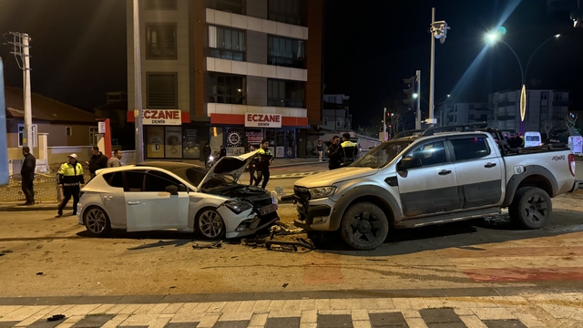 Karaman'da trafik kazasında 6 kişi yaralandı