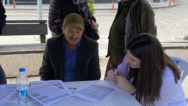 Balıkesir'de tıp fakültesi öğrencileri vatandaşlara sağlık taraması yaptı