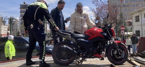 Gürültülü egzoz kullanan motosikletliye 16 bin 329 TL ceza