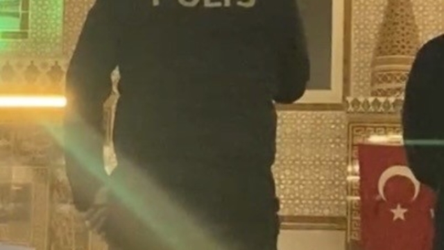 Namaza giden ilçe emniyet müdürü müezzinlik yaptı