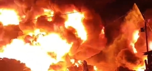 Sulama boruları alevlere teslim oldu