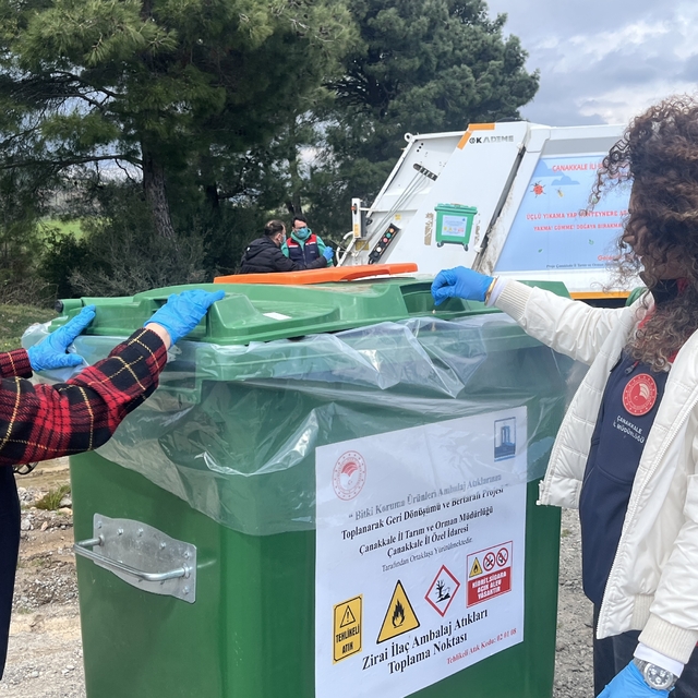 Çanakkale'de 500 bini aşkın zirai atık doğaya karışmadan bertaraf edildi