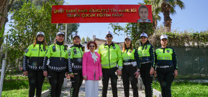 Kazada şehit olan trafik polisinin eşi, öğrencilere trafik bilinci aşılıyor