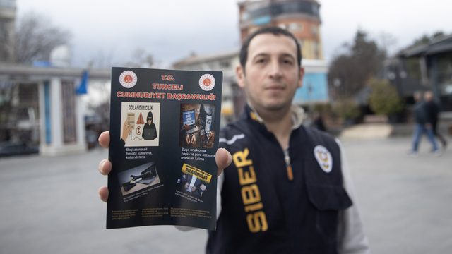 Tunceli'nin "siber polisleri" sanal alemi mercek altına alıp suçlularla mücadele ediyor