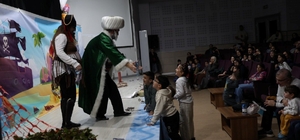 Çocuklar "Nasrettin Hoca Korsanlara Karşı" oyununda buluştu
