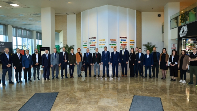 BUÜ'den OYAK Renault'a iş birliği ziyareti