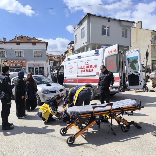 Otomobilin çarptığı yaya yaralandı