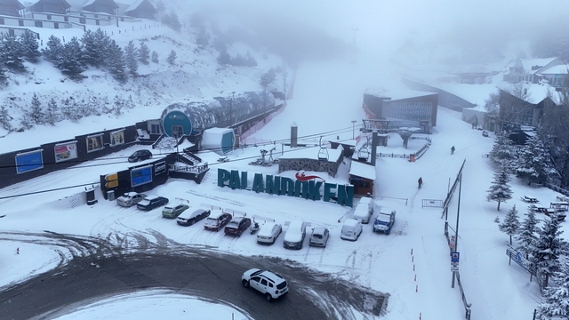 Palandöken'de kar kalınlığı 210 santimetreye ulaştı
Palandöken Kayak Merkezi'nde görsel şölen