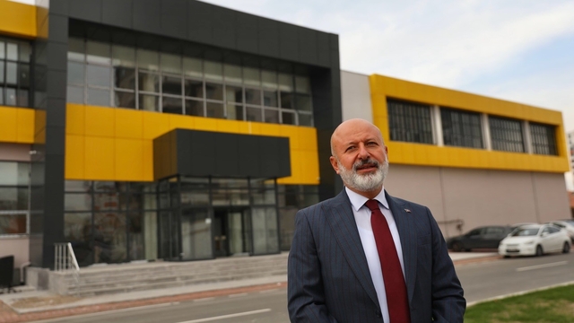 Başkan Çolakbayrakdar: "Kayseri'ye değer katan modern bir sosyal tesisi daha kazandırdık"
Kocasinan'ın Yunusemre'deki sosyal tesisi hizmet vermeye başladı