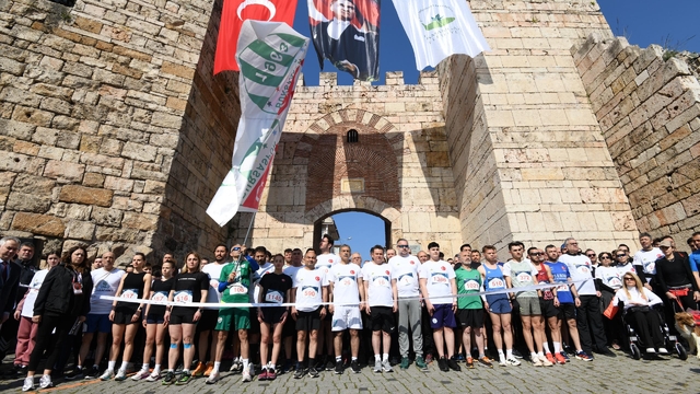 Bursa'da 18. Uluslararası Tarihi Kent Koşusu yapıldı