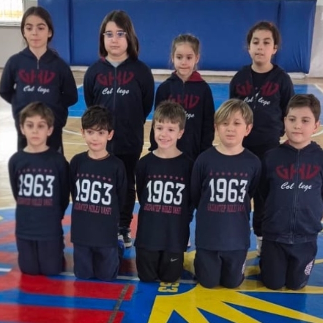 GKV'nin altın kulaçları başarıdan başarıya koşuyor