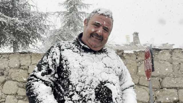 Nisan ayı ortasında Aksaray'da kar yağışı devam ediyor