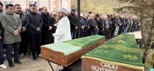 Trafik kazasında hayatını kaybeden baba ve öğretmen kızı son yolculuğuna uğurlandı