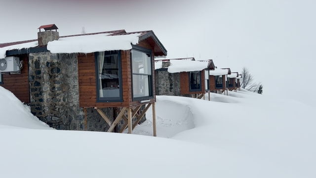 Dünyaca ünlü Handüzü Yaylası'nda kar etkisini sürdürüyor