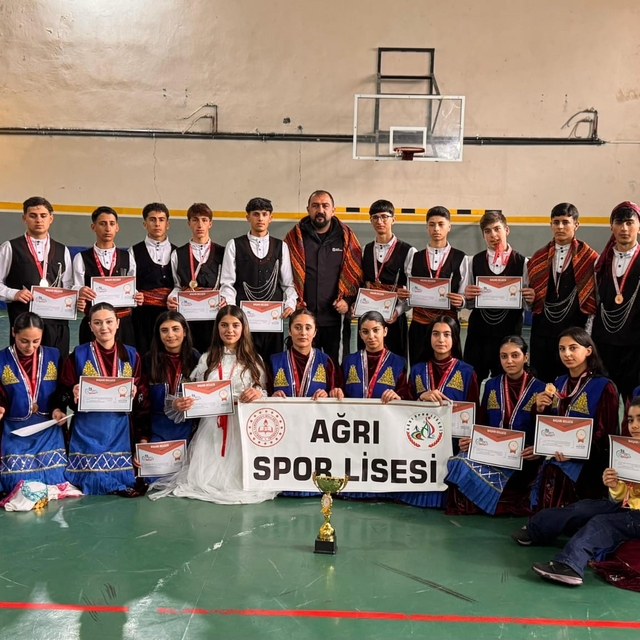 Ağrı Spor Lisesi bölge şampiyonu oldu