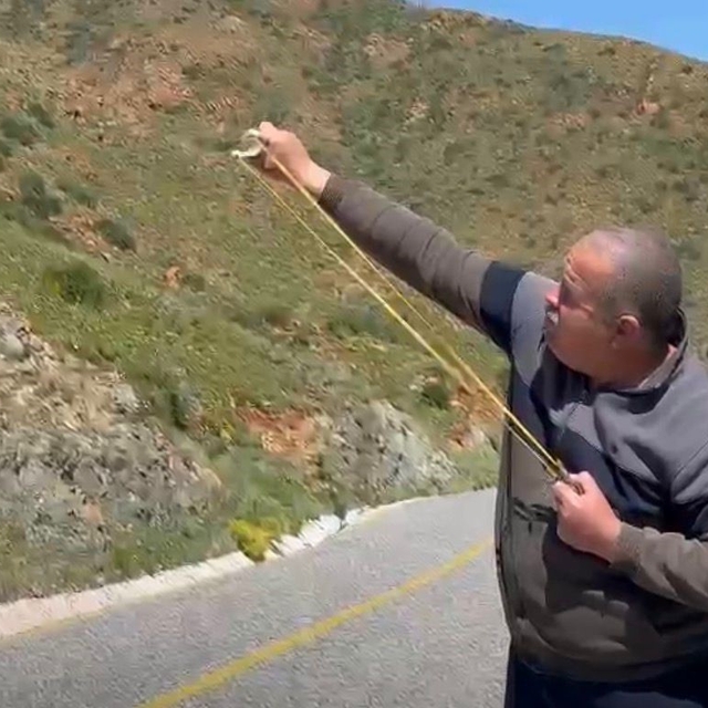 Marmaris'te sapanla  tohum topu attılar