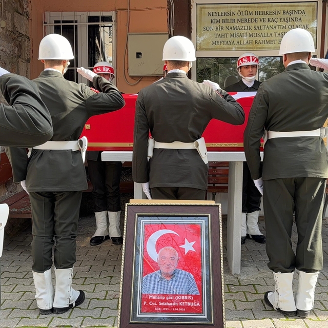 Afyonkarahisar'da Kıbrıs Gazisi son yolculuğuna uğurlandı