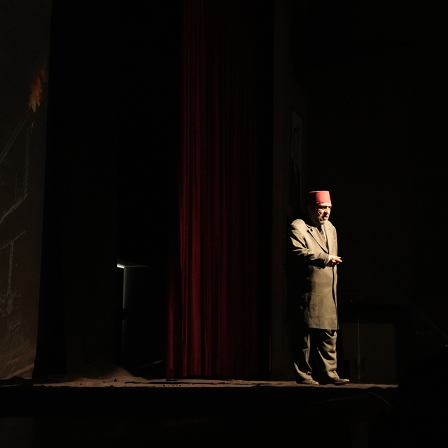 Türkiye turnesindeki "Firavunla Yüz Yüze" tiyatro oyunu Çanakkale'de sahnel...