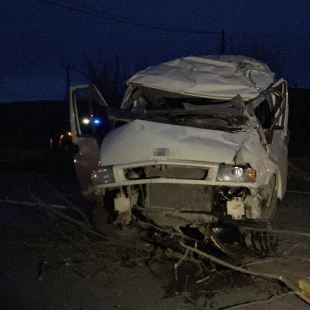 Kastamonu'da minibüs ile hafif ticari araç çarpıştı: 7 yaralı