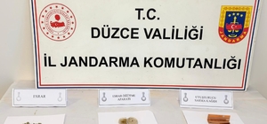 Jandarma uygulamasında 8 kişi uyuşturucu maddeyle yakalandı