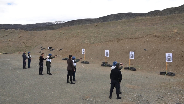 Erzincan'da orman personeline silah kullanımı ve bakımı eğitimi