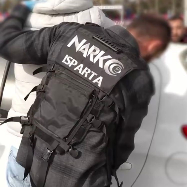 Uyuşturucu operasyonlarında 4 şüpheli tutuklandı