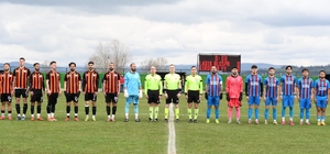 Ladik Belediyespor, Kırşehir Yetişen Yıldızlar Spor'u 1-0 yendi