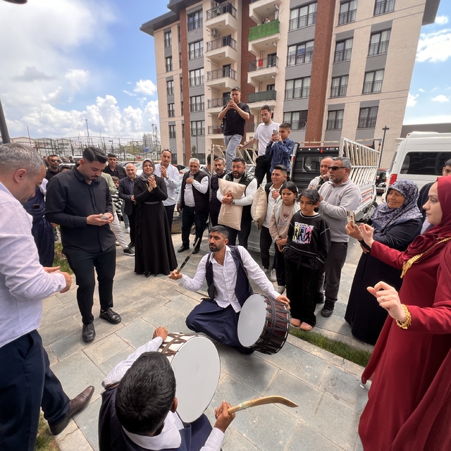 Acının adresi umutla yeniden hayat buluyor
Ebrar'dan Anka'ya yeni başlangıç...