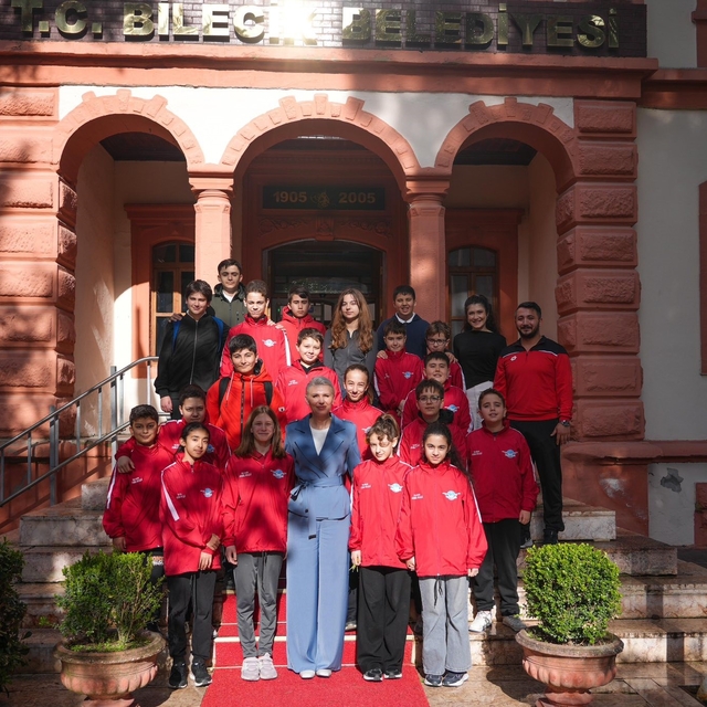 Başkan Subaşı Bilecik Gençlik ve Spor Kulübü sualtı hokeyi takımlarını ağır...