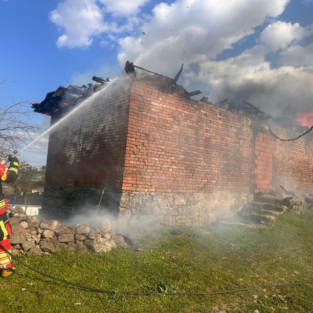 Balıkesir'de çıkan ev yangını söndürüldü