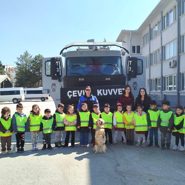 Eskişehir'de 780 öğrenciye polislik mesleği tanıtıldı