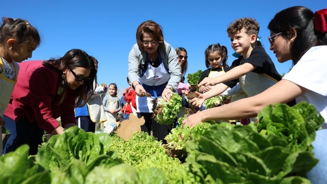 Başkan Gençay: "Üreten belediyecilik anlayışımızla bilinçli nesiller yetişmesine katkı sunuyoruz"