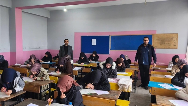 Umre için ter döktüler