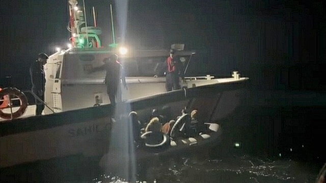 Kuşadası'nda 10 düzensiz göçmen yakalandı
