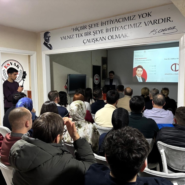 Eskişehir ESVAK'ta 'Rusya Müslümanları' konferansı
Anadolu Üniversitesi Öğr...