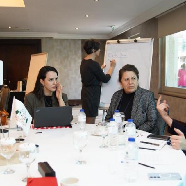 Mersin Büyükşehir Belediyesi kadın dostu kentler çalıştayında yer aldı