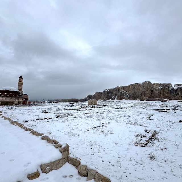 Van, Hakkari, Bitlis ve Muş'ta 317 yerleşim yerine ulaşım sağlanamıyor