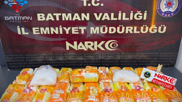 Batman'da araçta zulalanmış 24 kilo 600 gram metamfetamin ele geçirildi