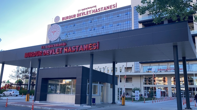 Burdur'daki diyaliz olayında hastaların vücuduna antifrizli su girmiş
Burdur'daki diyaliz olayıyla ilgili hazırlanan iddianame tamamlandı
Savcılık tarafından sanıklar hakkında 'taksirle ölüme sebebiyet verme' ve 'taksirle yaralama' suçlarından yargılanması istendi