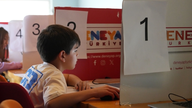 Muğla'da geleceğin teknoloji yıldızları yarışıyor